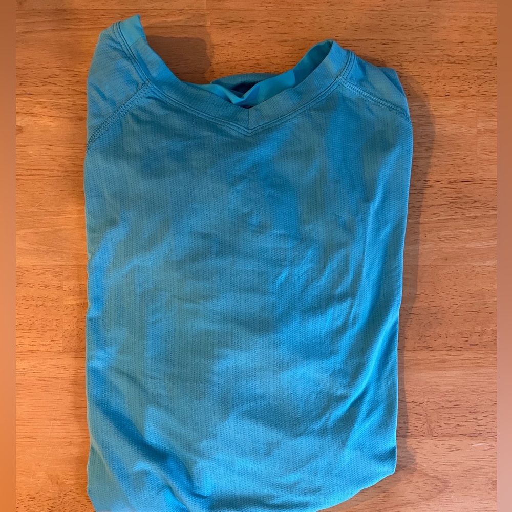 Men’s Lululemon T shirt. Size M